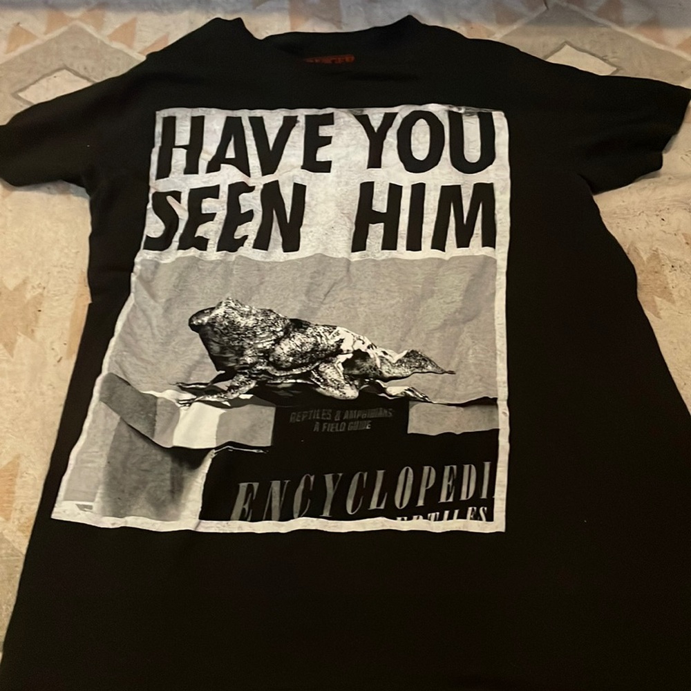 Black graphic tee